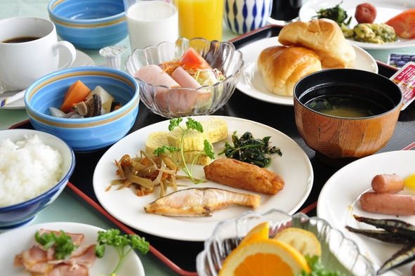 ◆【直前割】絶景の朝日を望む展望温泉大浴場♪夕食はかごしま黒豚をジューシーな陶板焼きで【夕朝食付】